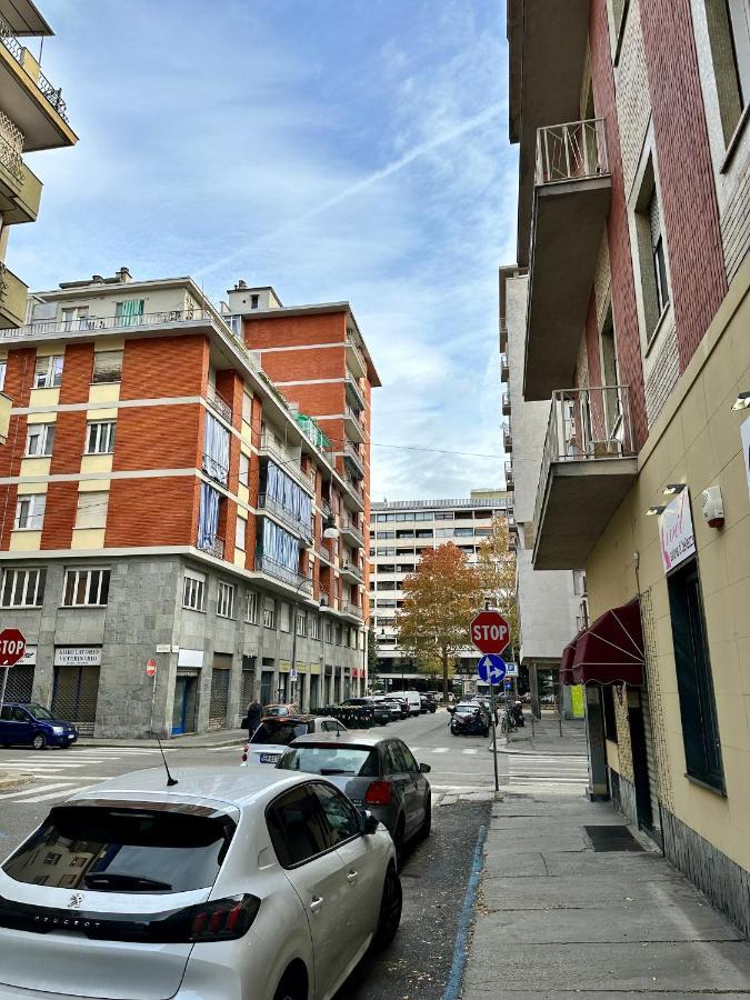 トリノCasa Genovesi - Vicino Porta Nuova F.S.アパートメント エクステリア 写真